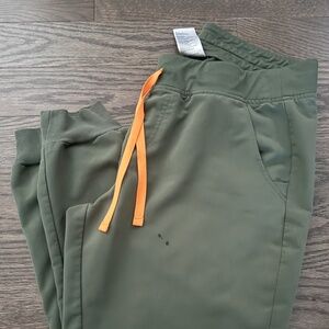 Figs - Large Zamora Joggers